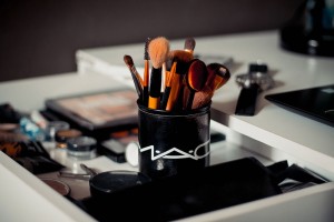 Celebrating success: catching up with professional beauty champion Li Dongxue(For testing)